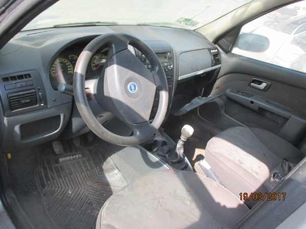  Fiat PALIO 2005    EN DESARME