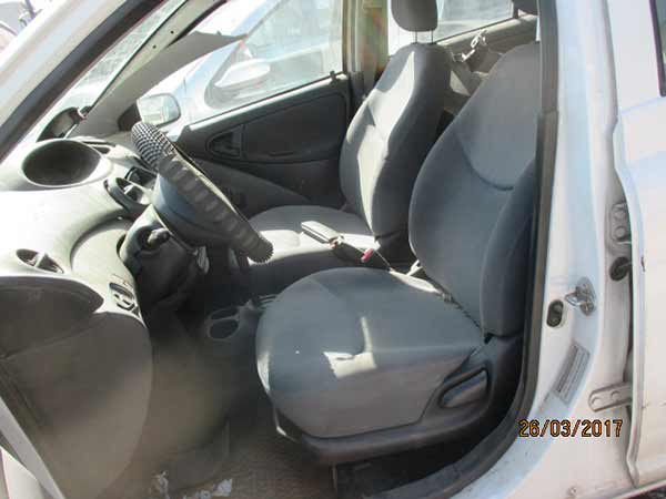  Toyota YARIS 2004    EN DESARME