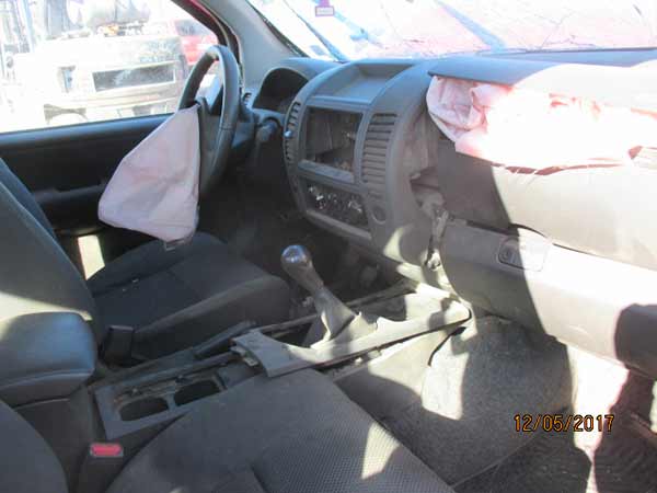  Nissan NAVARA 2011    EN DESARME