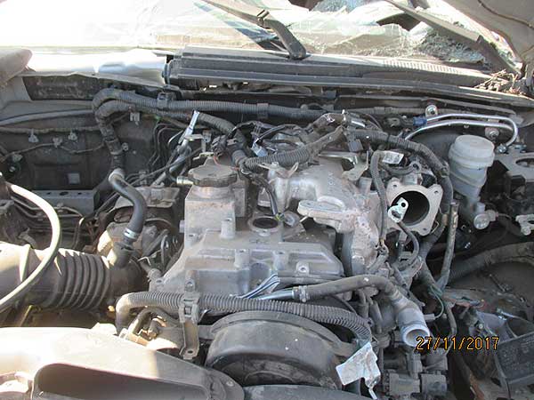 FOCO Mitsubishi L200 2015  USADO  EN DESARME