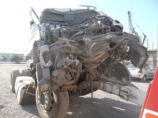  Mercedes-Benz AXOR 2011    EN DESARME