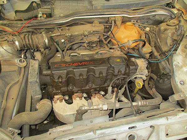  Chevrolet CORSA 2002    EN DESARME