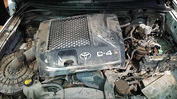 FOCO Toyota HILUX 2013  USADO  EN DESARME