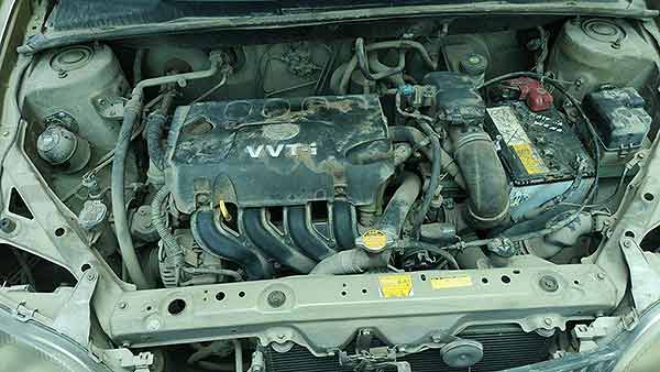  Toyota YARIS 2000    EN DESARME