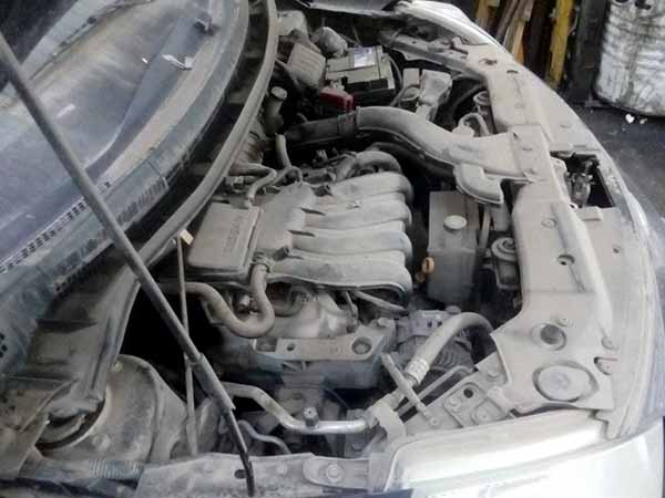 BUTACA  Nissan TIIDA 2014  USADA  EN DESARME